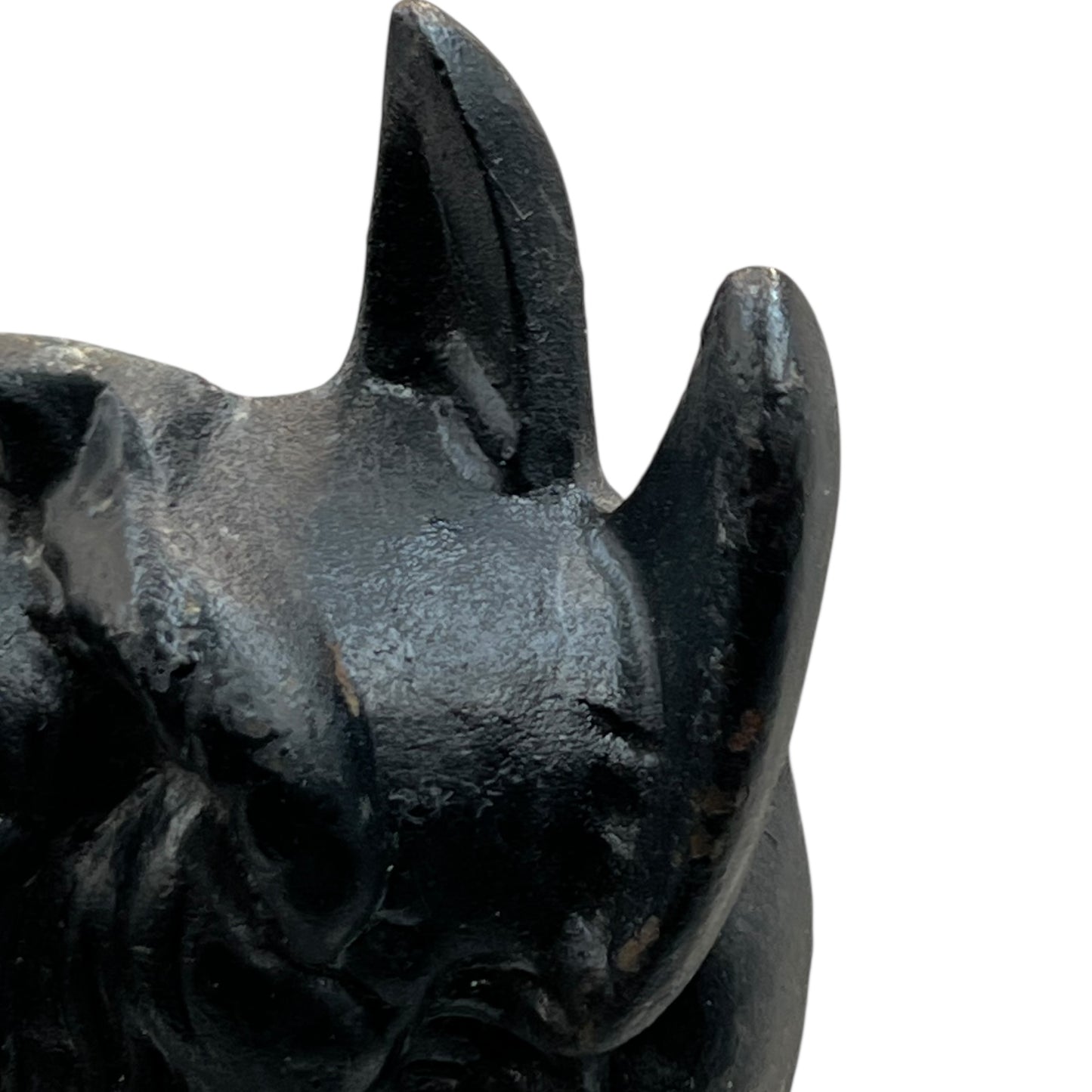 close up of scottie dog doorstop