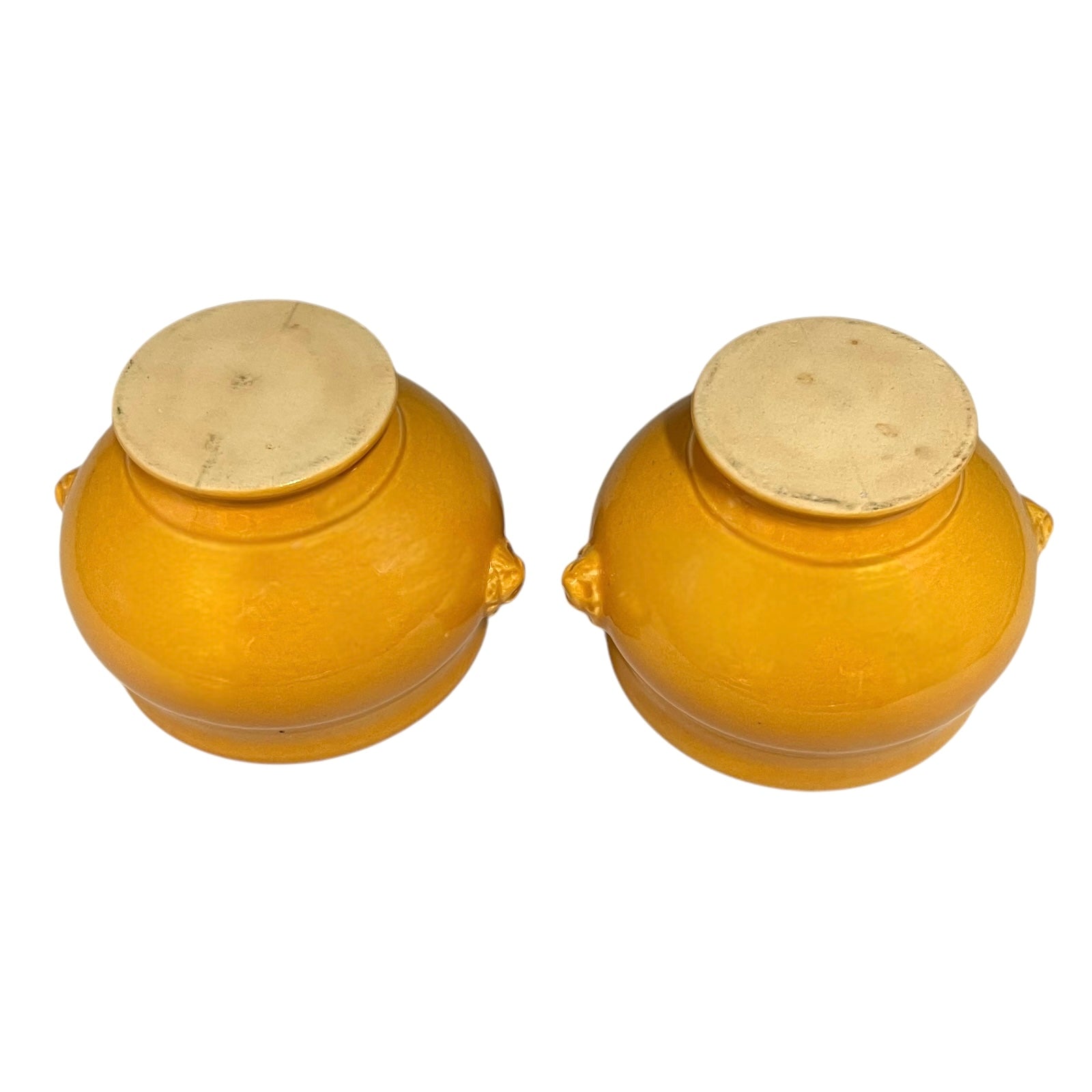 underside view of soup Bowls