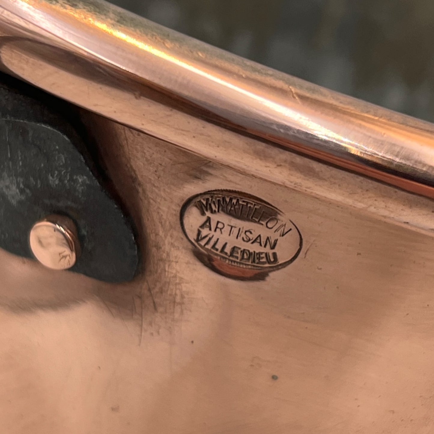 detail view of French Vintage Copper Hearth Pan Skillet