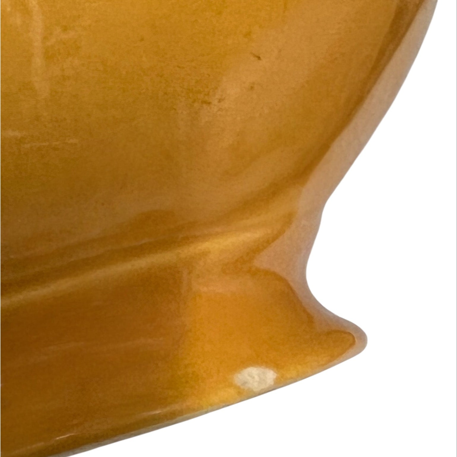 close up condition view of soup Bowls