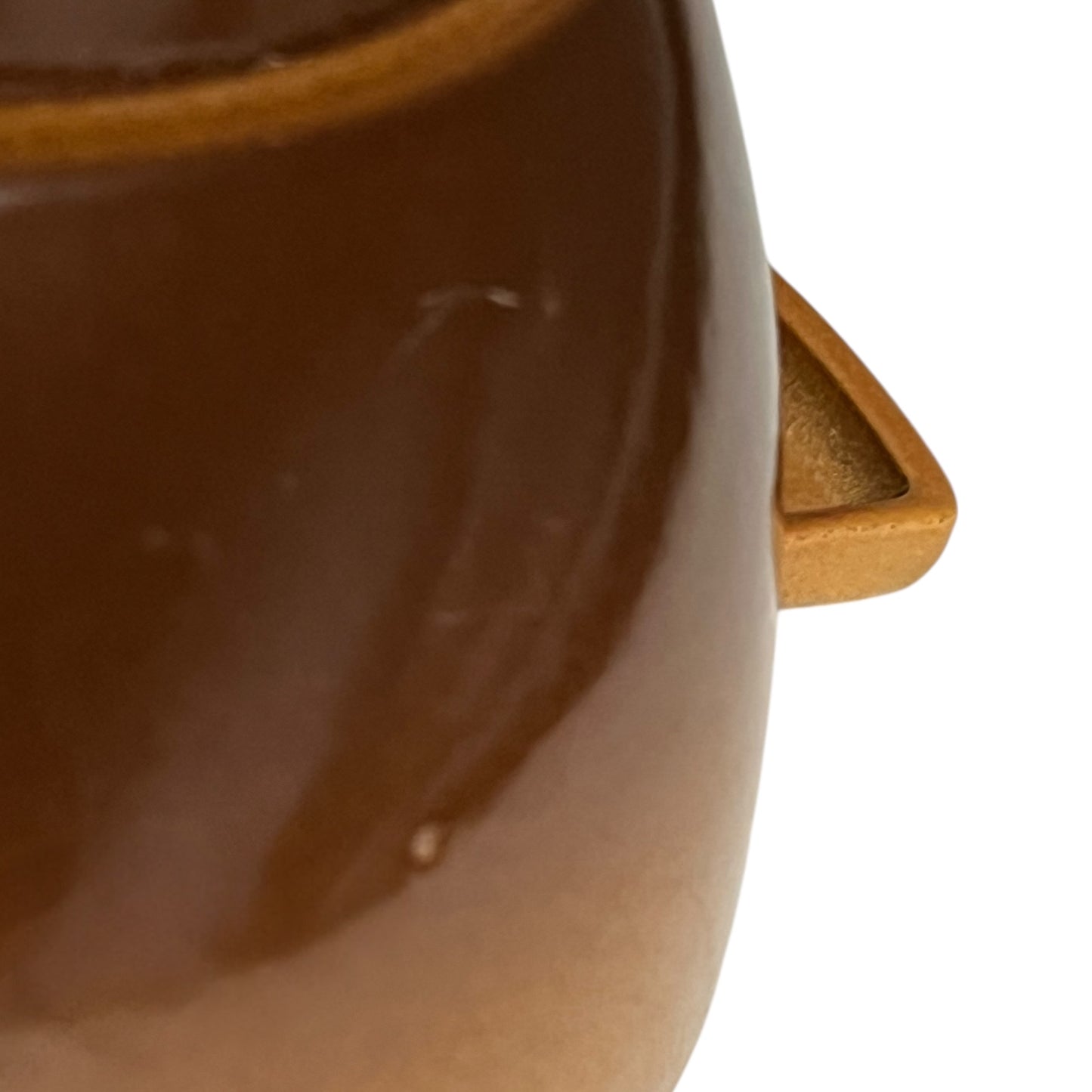 side view of Le Creuset fondue pot