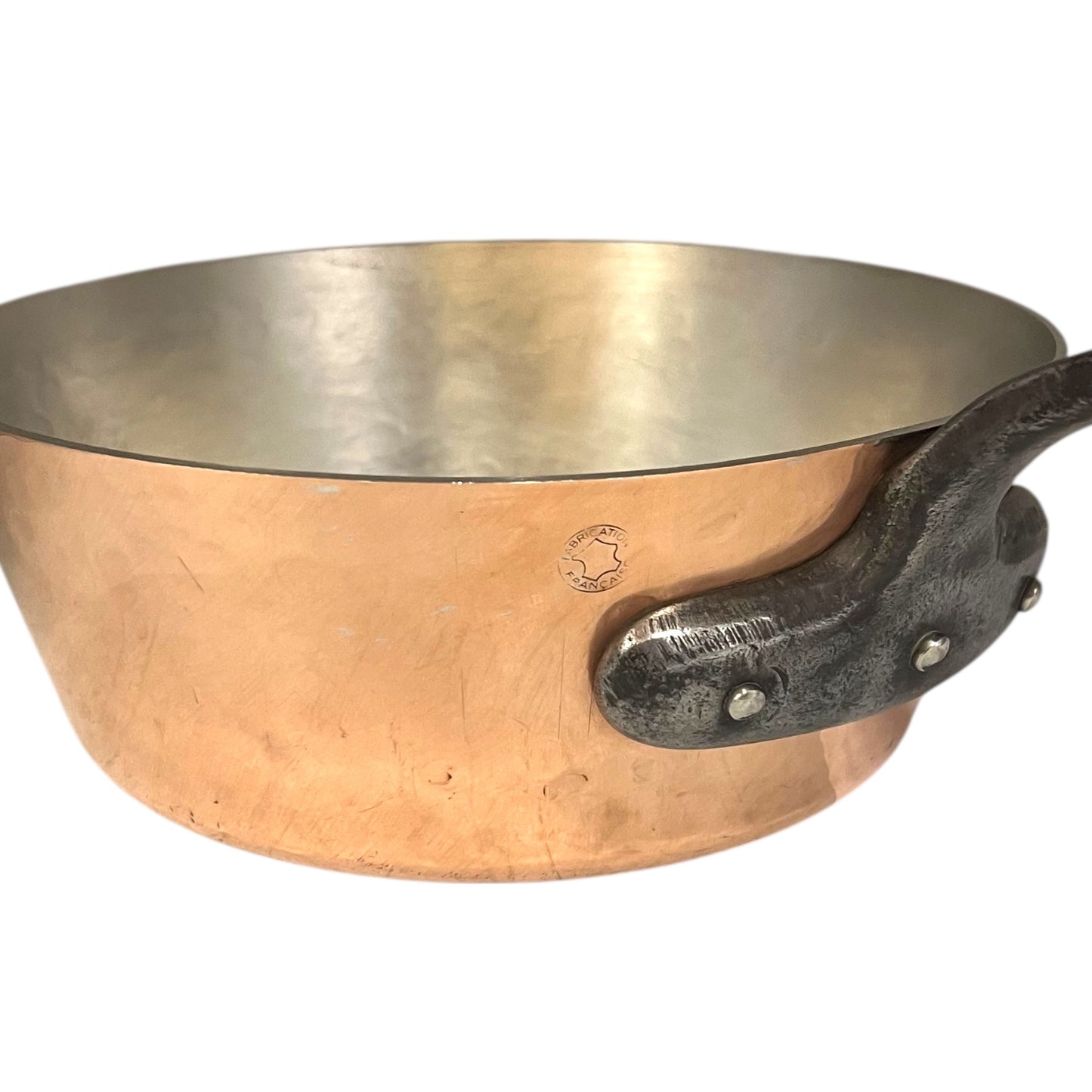 close up image of copper pan body