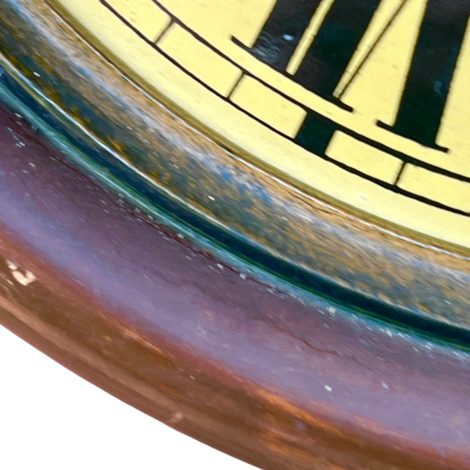 close up image of rim of clock