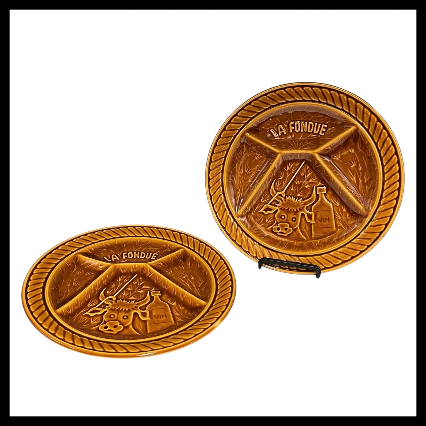 Pair of French Vintage Fondue Plates, La Fondue Sectioned Buffet Plates