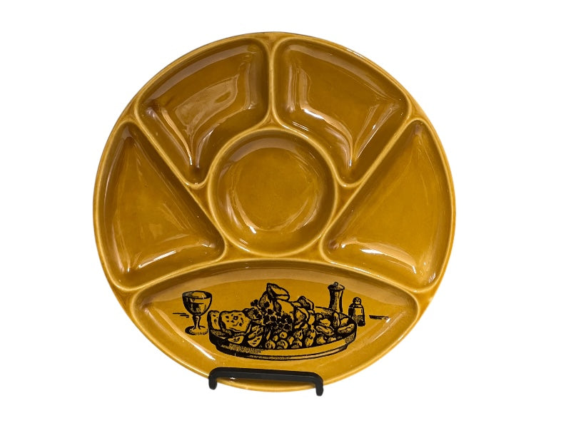 French Vintage Fondue Plates or BBQ Plates, Gien Sectioned Dinner Plates