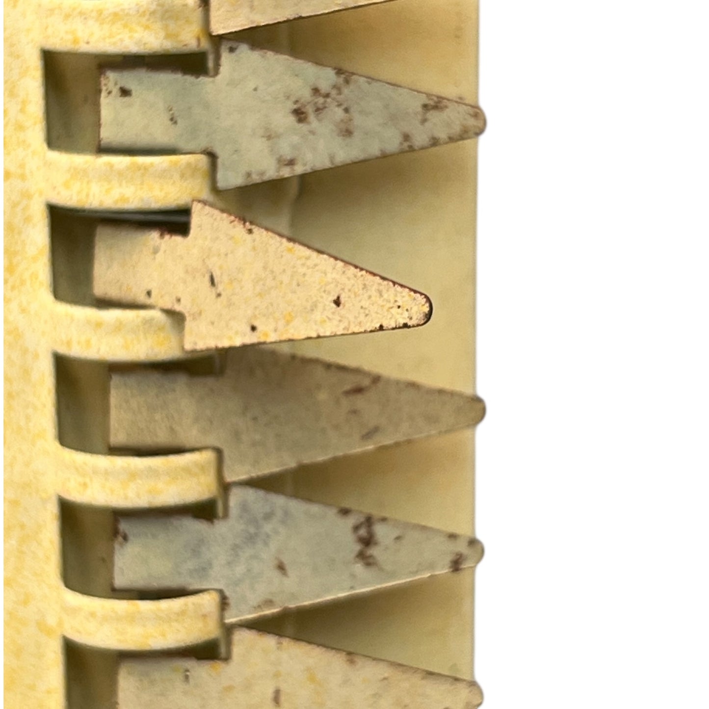 arrows on shopping list board