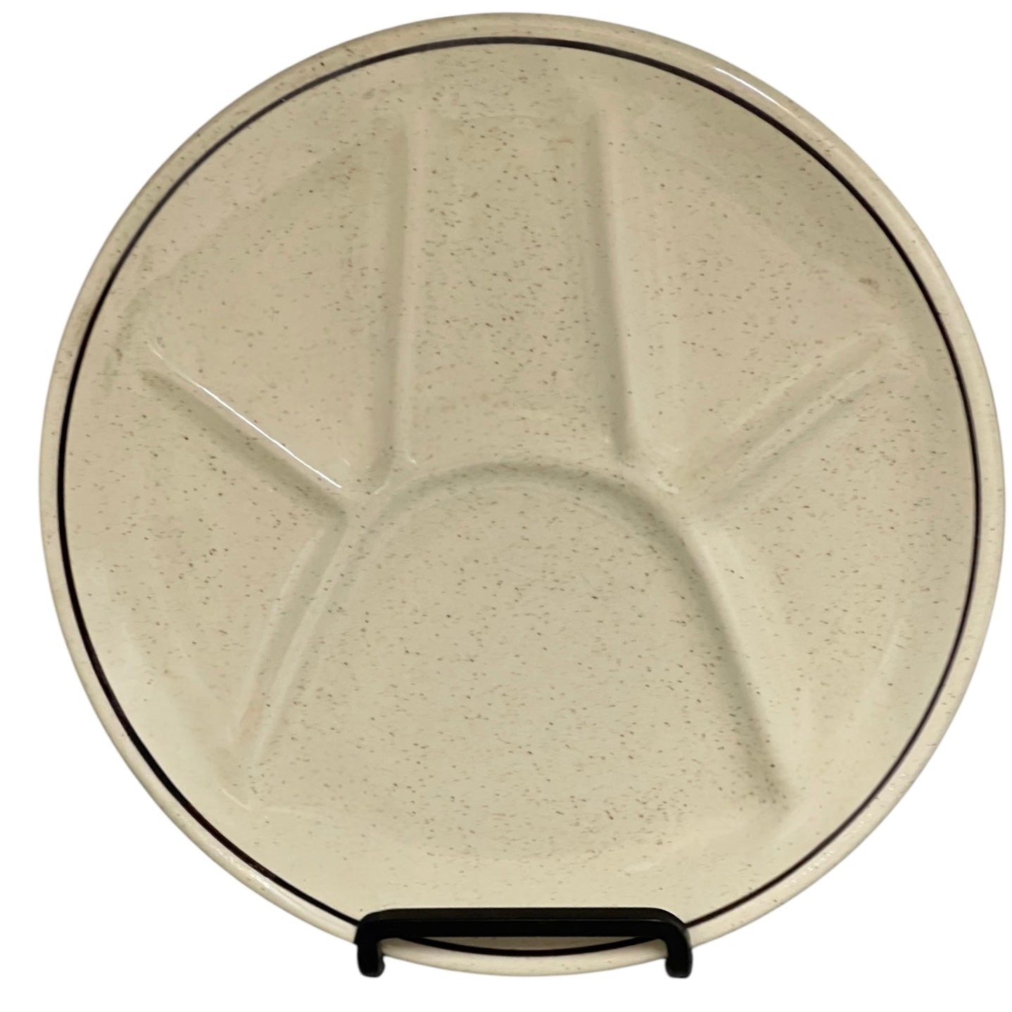 front view of fondue plate