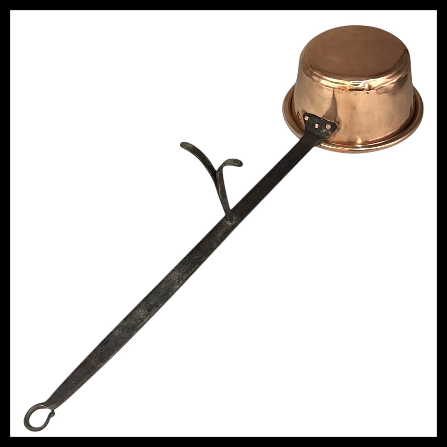 French Vintage Copper Hearth Pan Skillet, Traditional Fireplace Drip Pan with a long metal handle and the Villedieu makers stamp