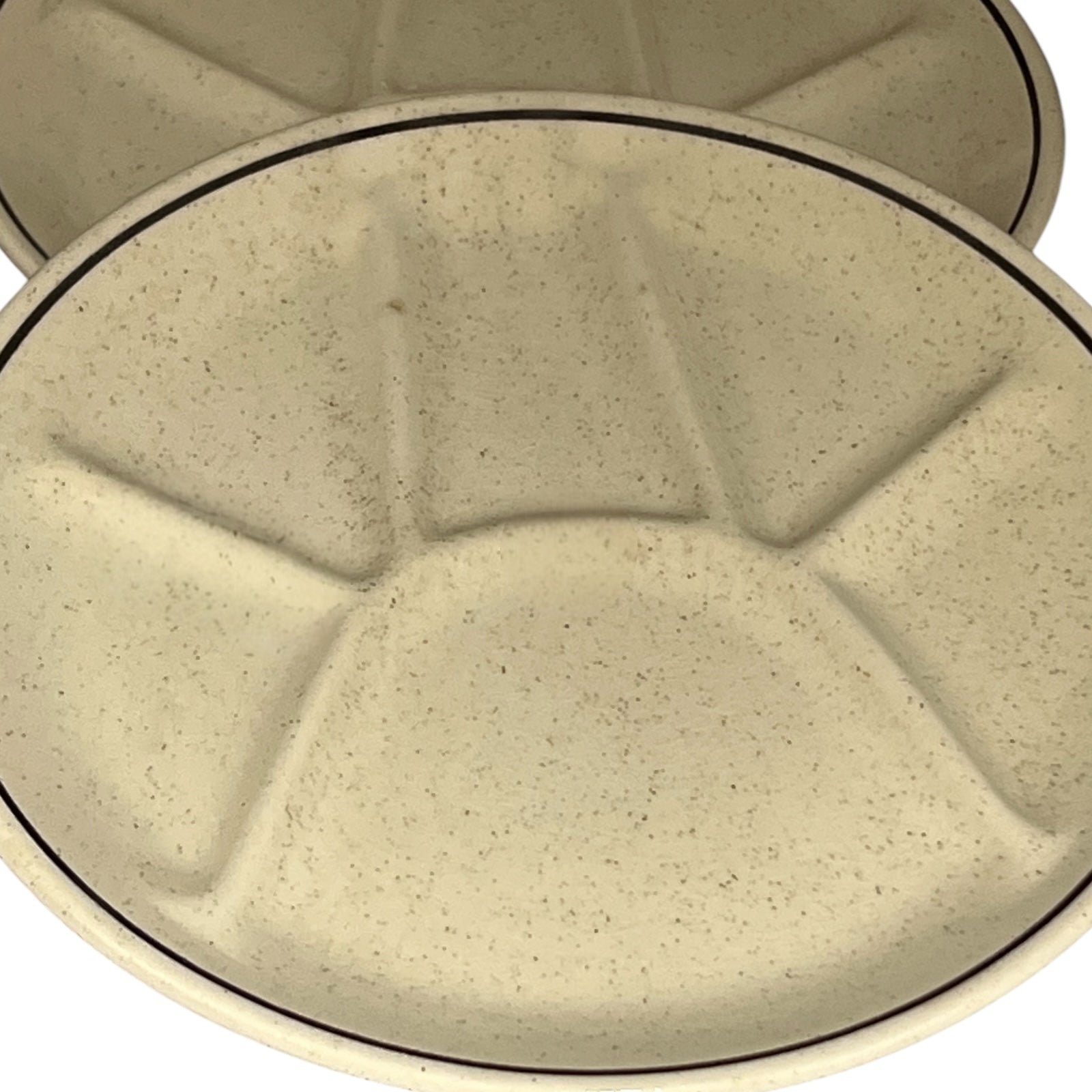 front view of fondue plate