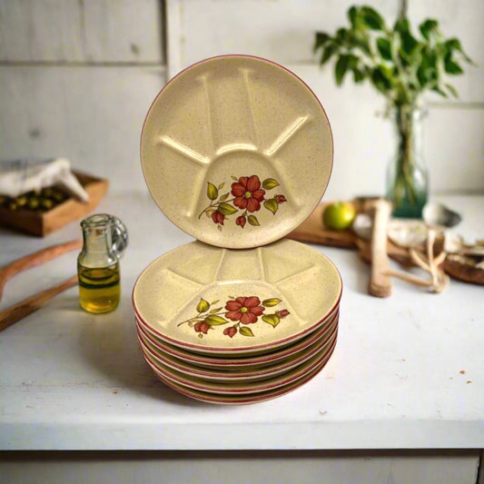 Set of 6 fondue plates with a floral pattern