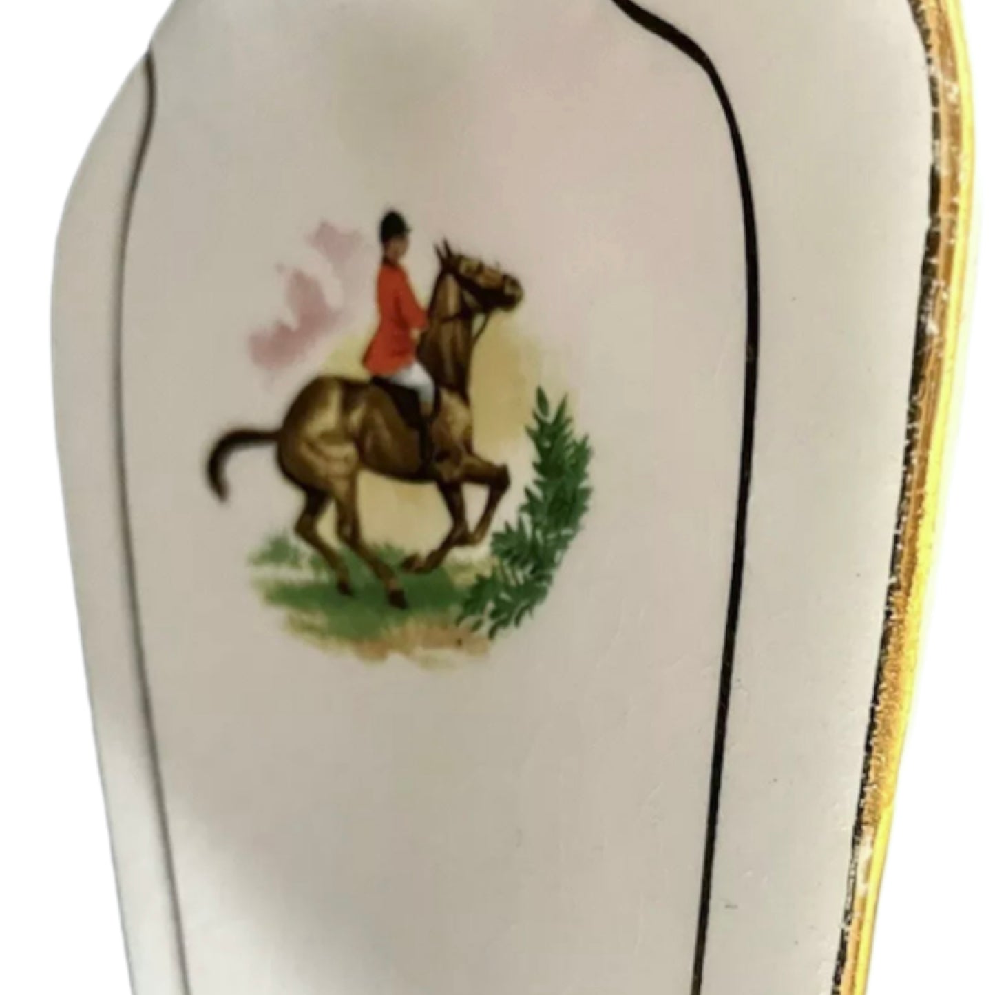 hunting scene on vintage cake slice