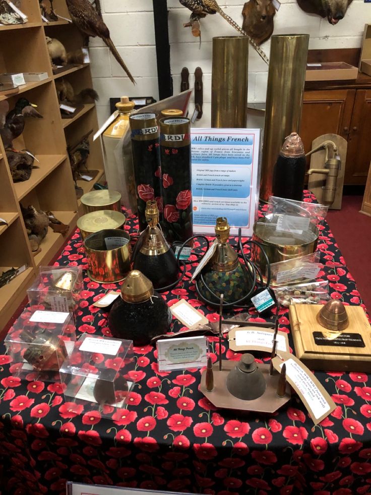 image of WW1 militaria collection sold by allthingsfrenchstore.com