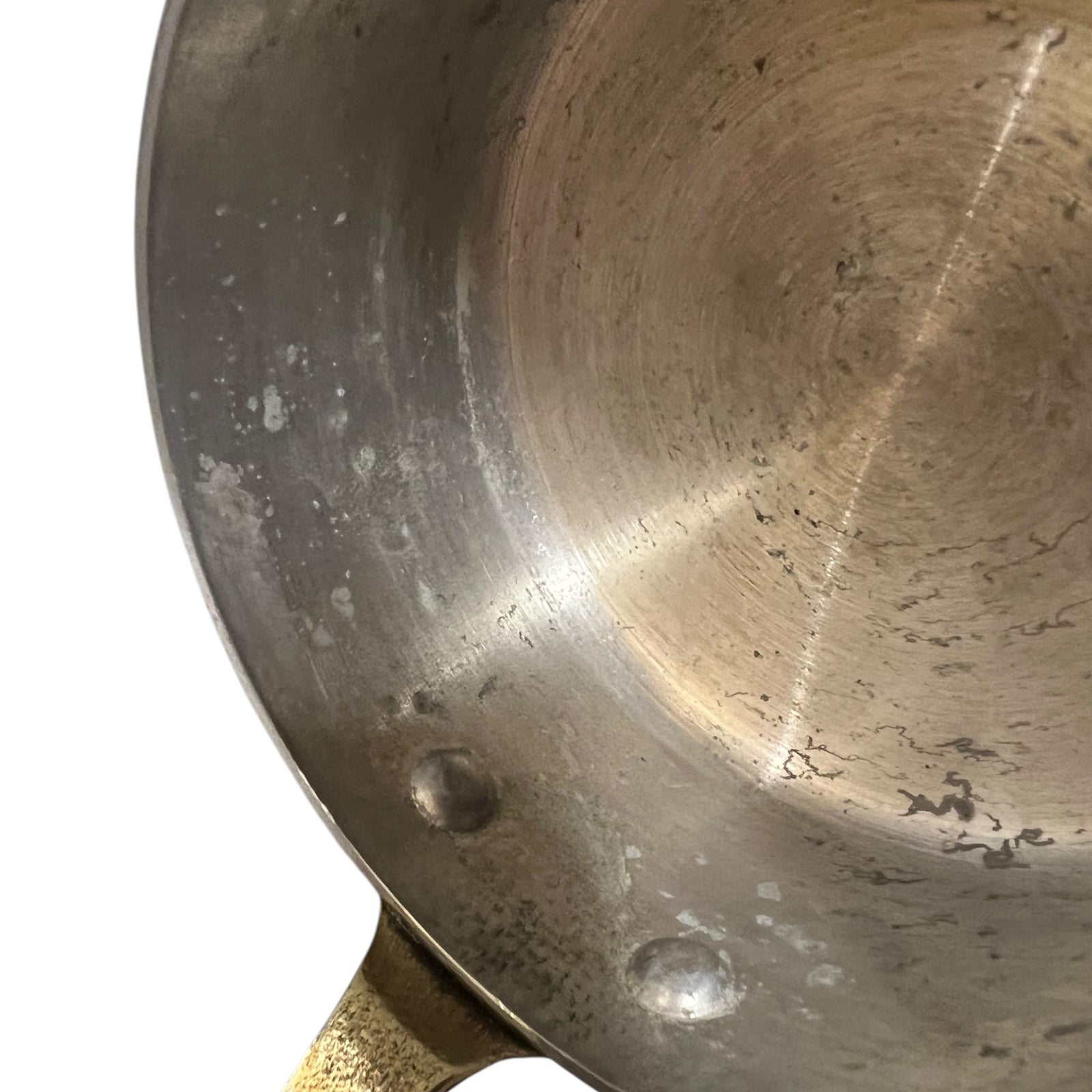 inside of copper pan