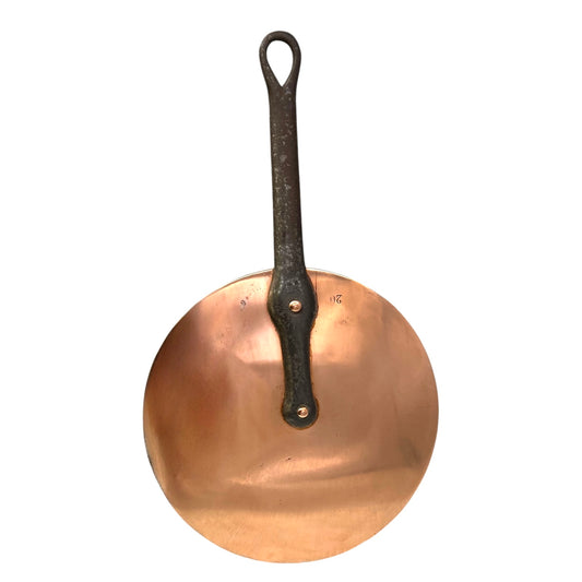French vintage copper pan lid, 20cm, with cast iron handle on a white background