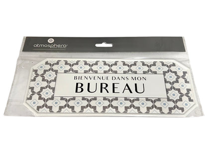 Decorative mat with patterned border and text 'Bienvenue dans mon Bureau' in packaging