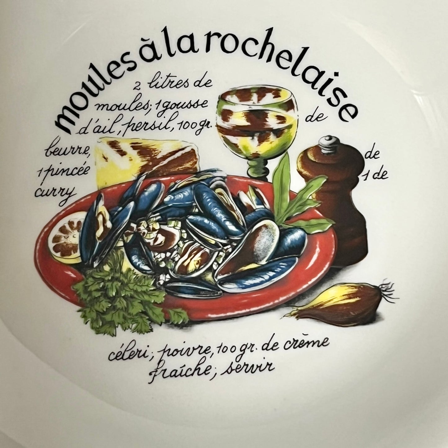 Vintage French Moules Serving Set of 8 Porcelain Mussels Bowls