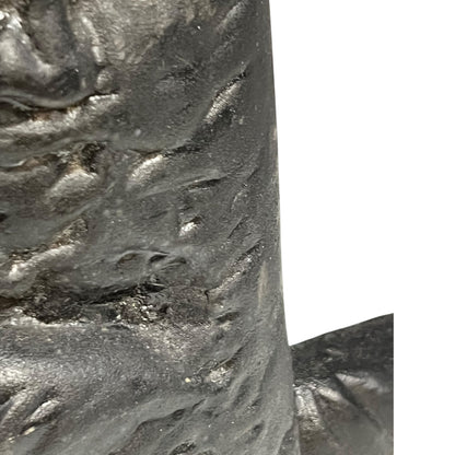 close up of scottie dog doorstop