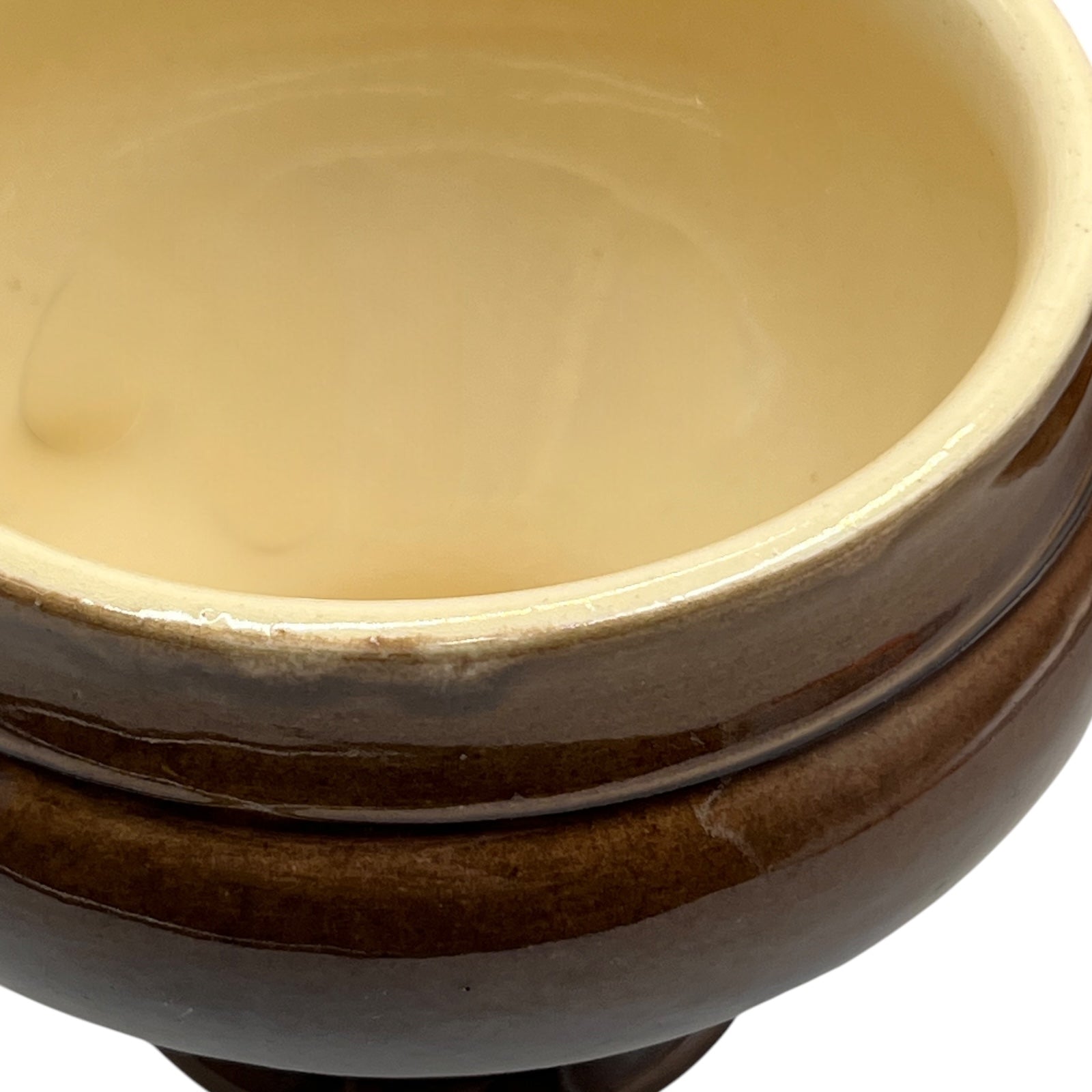 rim of soup bowl