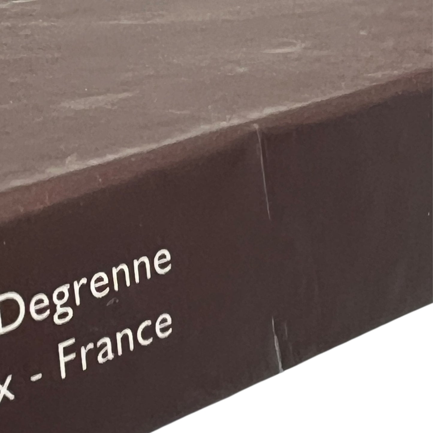 close up image of fish cutlery set box