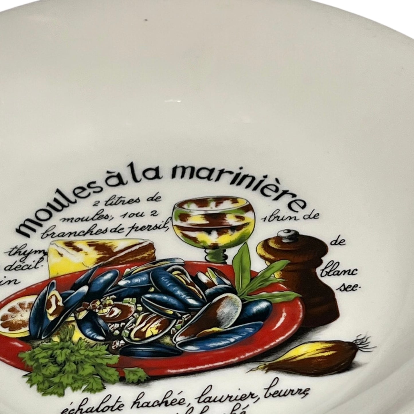 Vintage French Moules Serving Set of 8 Porcelain Mussels Bowls