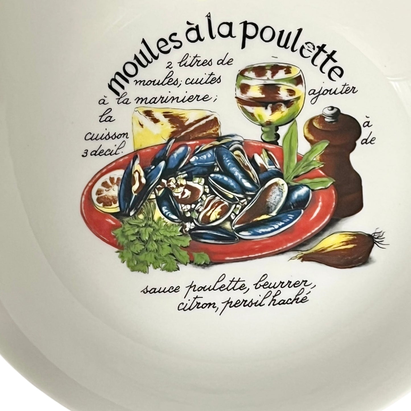 Vintage French Moules Serving Set of 8 Porcelain Mussels Bowls