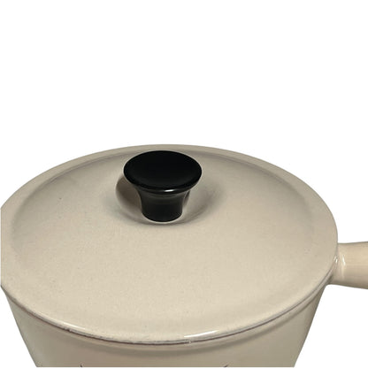 Rare Vintage Le Creuset Cast Iron Fondue Pan – 1960s/70s "Tulip" Pattern Saucepan