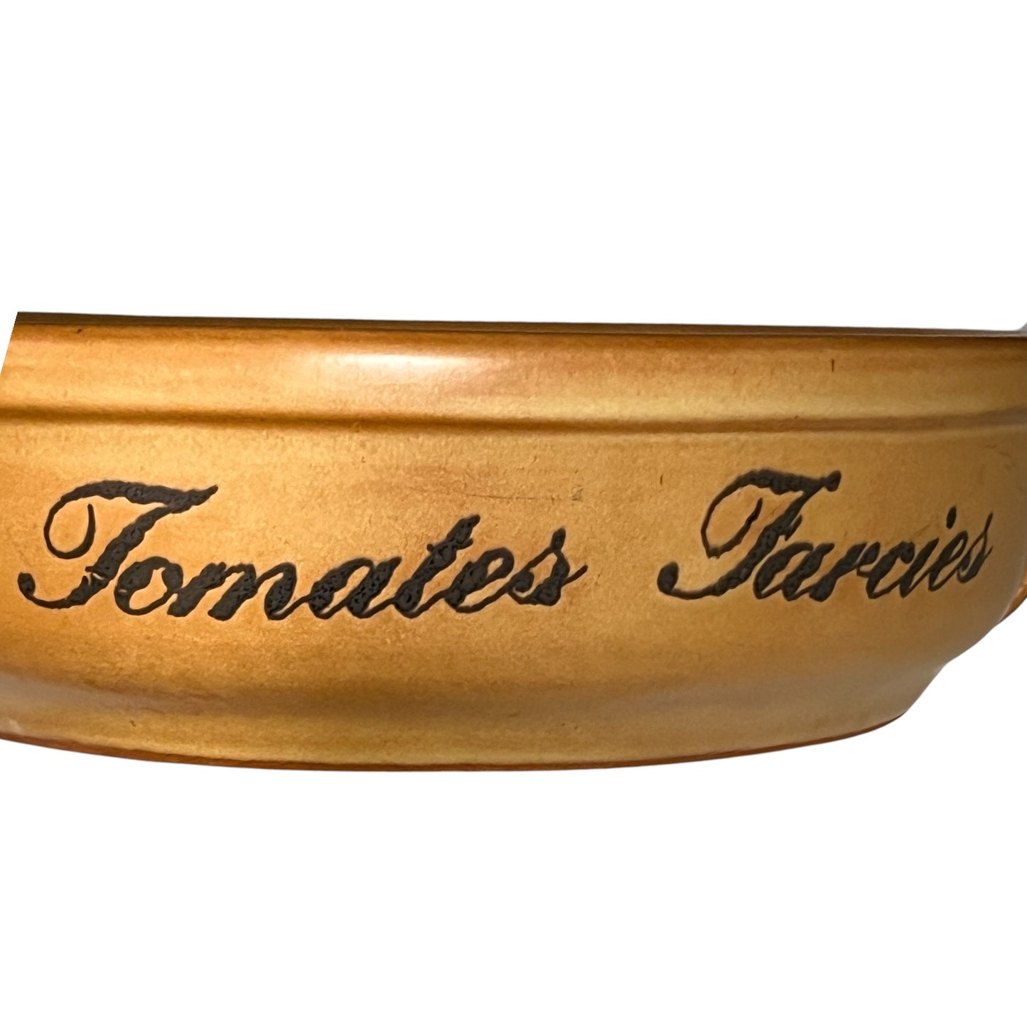 Wooden bowl with 'Tomates Farcies' engraving on a white background