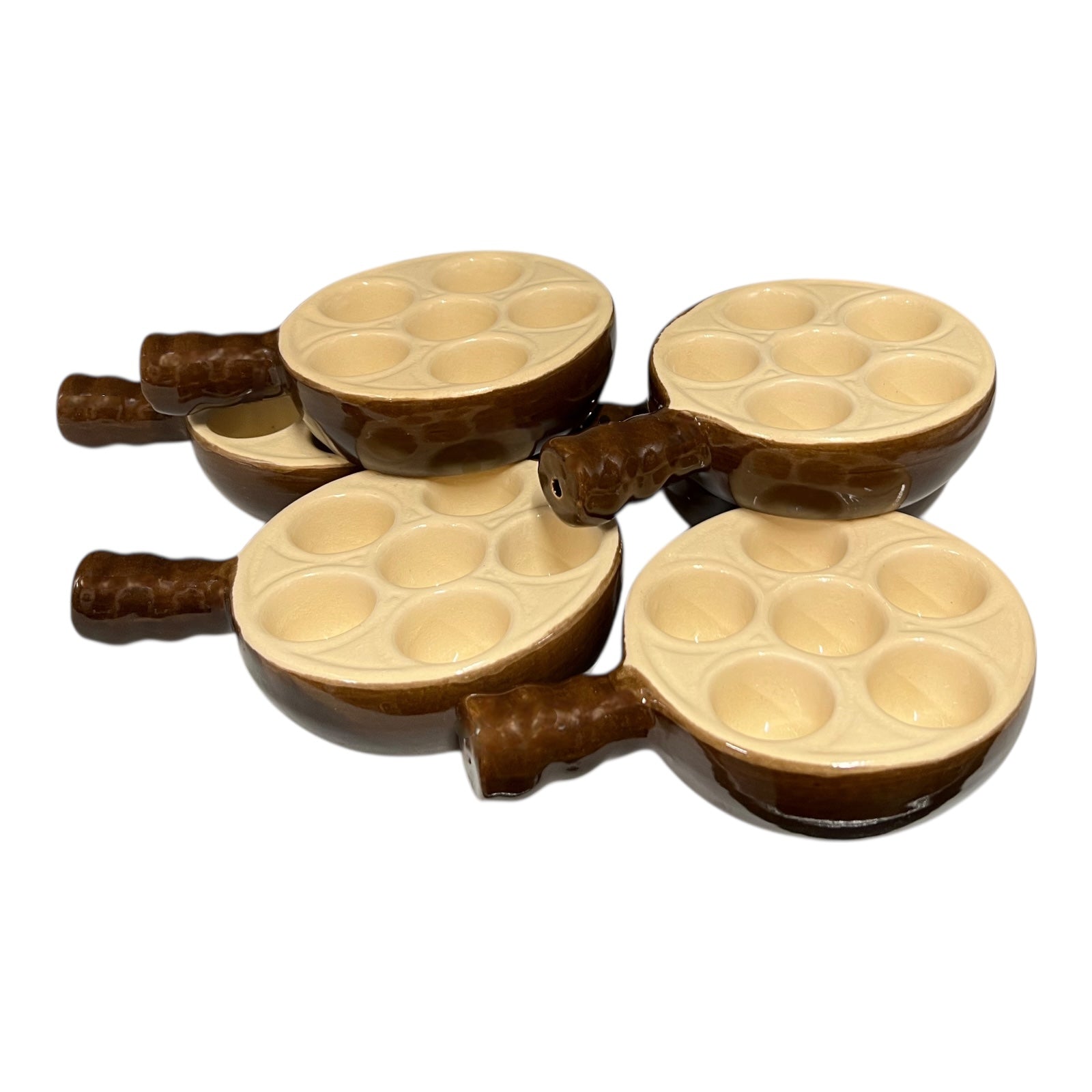 Set of 6 snail plates with handles on a white background