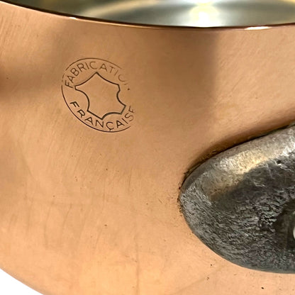 cast iron handle and Fabrication Francais stamp of copper pan