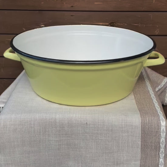 Video of French enamel jam pan