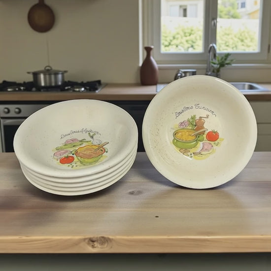 video of 6 cous cous lates on a kitchen table 