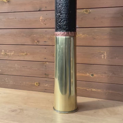 video of a W1 British 18 dr 