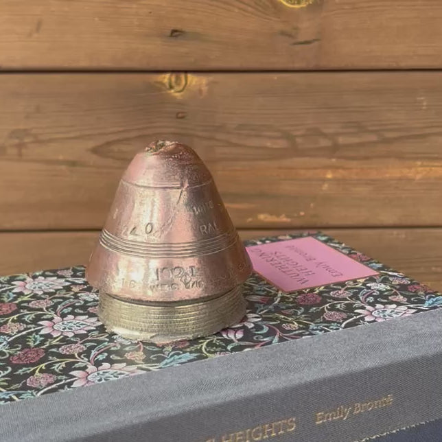 Video of a WW1 brass paperweight 