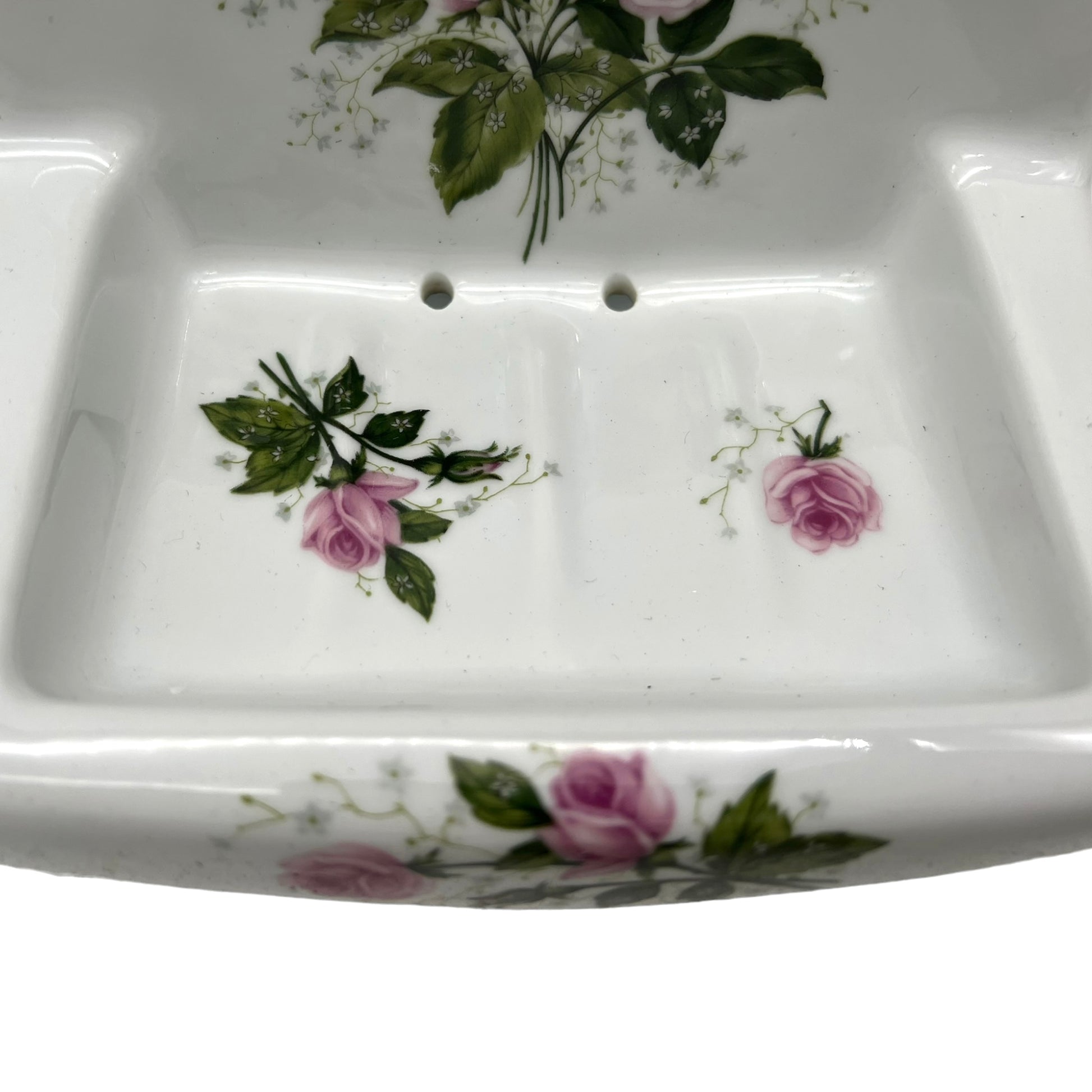 Image of Paris Porcelain bathroom accessory set  soap dish